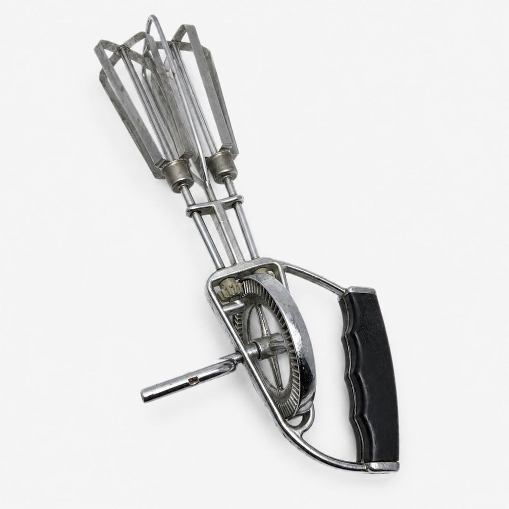 Vintage Hand Crank Egg Beater Mixer Double Beater Black Handle Kitchen Utensil